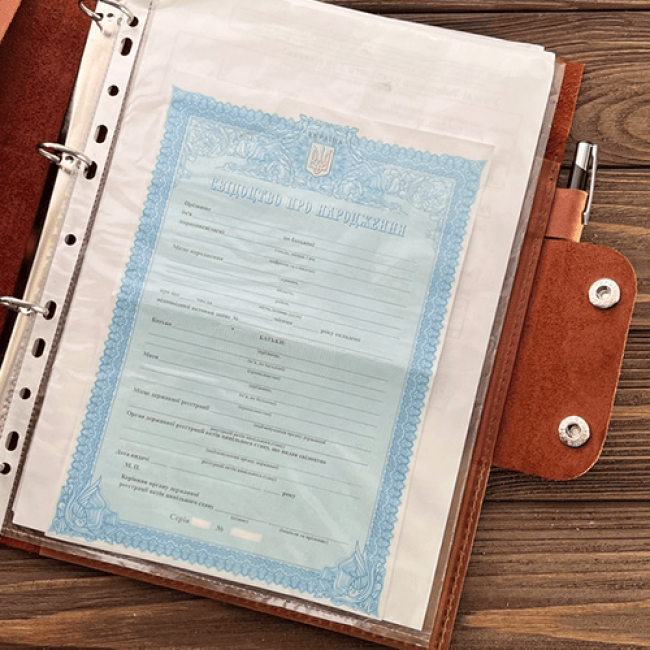 Папка для сімейних документів А4 (крейзі) коньячний з гравіюванням