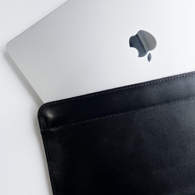 Шкіряний чохол стандарт для MacBook (кайзер) Чорний