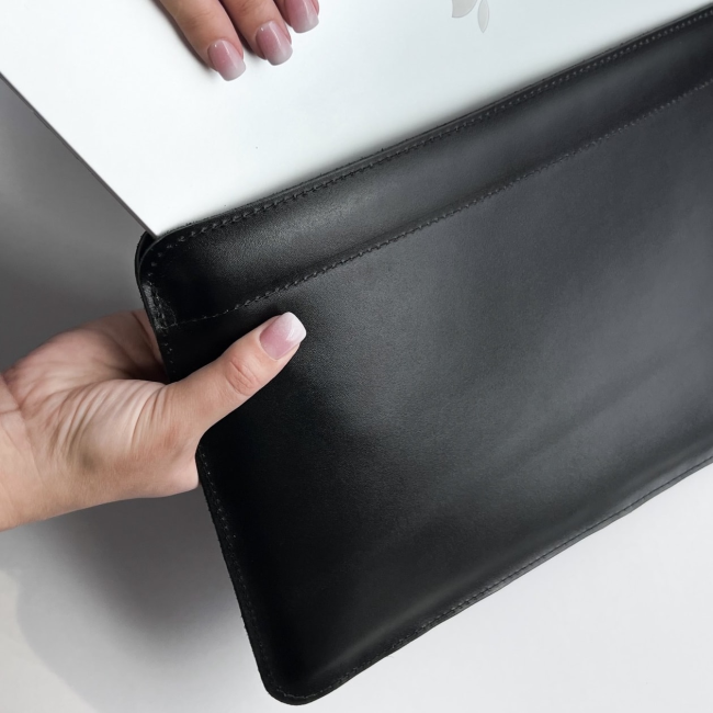 Шкіряний чохол стандарт для MacBook (кайзер) Чорний