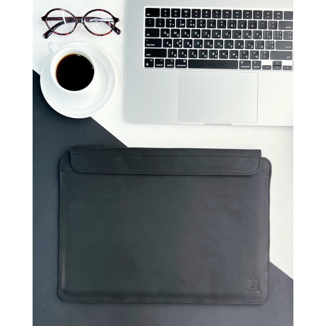Шкіряний чохол на магнітах для MacBook (крейзи) Чорний