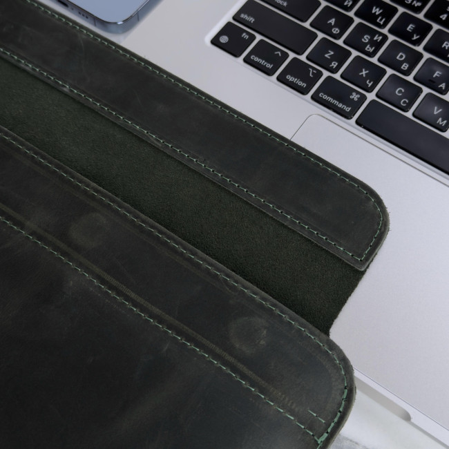 Шкіряний чохол на магнітах для MacBook (крейзи) Хакі