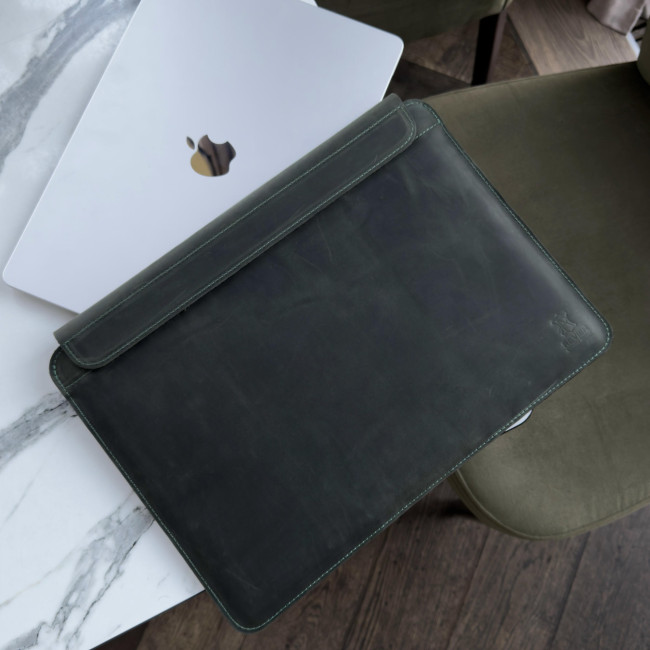 Шкіряний чохол на магнітах для MacBook (крейзи) Хакі