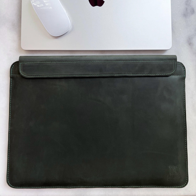 Шкіряний чохол на магнітах для MacBook (крейзи) Хакі