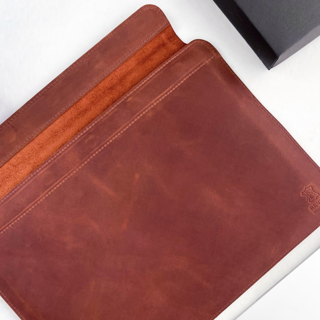 Шкіряний чохол на магниітах для MacBook (крейзи) Коньячний